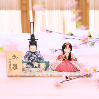 雛人形 ひらり 木目込み人形 ちりめん 親王飾りセット 横幅24cm