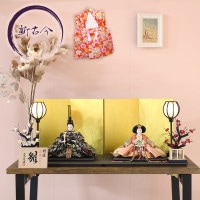 雛人形 新古今雛 二人飾り 三五親王飾り 正絹帯 黒台金屏風 横幅75cm