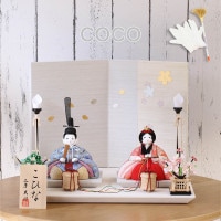 雛人形 マール 木目込み 親王飾り 二曲薄水色 金銀箔押し桜屏風 ティピシリーズ 横幅30cm