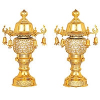 盆提灯 霊前灯 8号 鈴付 ゴールド 対入 5W プラスチック ●7営業日で発送／家紋・名入の場合+10日間 1/15より順次発送