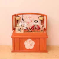 雛人形 宮びやか ぷり姫 小三五親王 白・白 金彩刺繍 横幅62cm