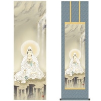 掛け軸 床の間 モダン 和風 仏事掛軸 尺三 観音 岩上観音 阿部 静雅 竹翠会 約44.5 164cm 洛彩緞子丸表装 10年間保証   収納箱 防虫香 風鎮 付き 1/15以降順次発送