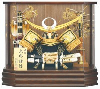 2024年 宝童新作 コンパクト 五月人形 兜飾り ケース飾り 六角 アクリルケース飾り 金上杉兜 12号