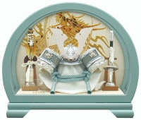 2024年 宝童新作 コンパクト 五月人形 兜飾り ケース飾り 円型 アクリルケース 白銀中鍬兜 5号