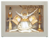 2024年 宝童新作 コンパクト 五月人形 兜飾り 額入飾り ガラスケース 白金上杉兜 5号