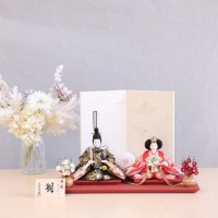 雛人形 コンパクト ひな人形 親王飾り 小芥子親王 和紙屏風 かわいい おしゃれ モダン インテリア ひな人形 小さい 横幅42cm 赤 ベージュ 黒 ピンク 水色 お祝い 初節句 ひな祭り 桃の節句 灯りシリーズ