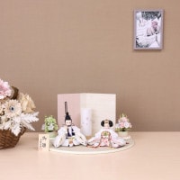 雛人形 コンパクト ひな人形 親王飾り 柳親王 白 ピンク かわいい おしゃれ  北欧風 ひな人形 小さい 横幅40cm パステルカラー お祝い 初節句 ひな祭り 桃の節句 ティピシリーズ