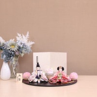 雛人形 コンパクト ひな人形 親王飾り 柳親王 白 ピンク かわいい おしゃれ  北欧風 ひな人形 小さい 横幅40cm パステルカラー お祝い 初節句 ひな祭り 桃の節句 ティピシリーズ