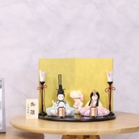 雛人形 コンパクト 横幅27cm ひな人形 木目込み雛人形 親王飾り ひらり かわいい おしゃれ インテリア 北欧風 モダン 木目込みひな人形 紫 ピンク パステルカラー 小さい お祝い 初節句 ひな祭り 桃の節句