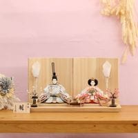 雛人形 ひな人形 宴桜 コンパクト 芥子親王飾り おしゃれ モダン インテリア ひのき木製台屏風 横幅50cm 木目 ブルーグレー パステルカラー 初節句 女の子 お祝い 桃の節句 ひな祭り