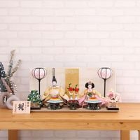 雛人形 ひな人形 親王飾り 三五親王 愛ぐし 正絹 丹後ちりめん 山吹茶 金パネル付き和紙屏風 横幅60cm かわいい おしゃれ モダン インテリア 高級雛人形 初節句 お祝い 桃の節句 ひな祭り