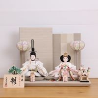 雛人形 コンパクト ひな人形 親王飾り 柳親王 二曲屏風 かわいい ひな人形 小さい 横幅35cm グレージュ モカ 白 京都西陣織物 お祝い 初節句 ひな祭り 桃の節句 ティピ 灯りシリーズ