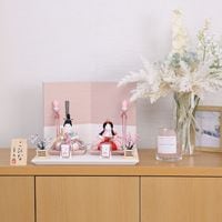 雛人形 コンパクト ひな人形 木目込み雛人形 親王飾り マール 白 ピンク 屏風 かわいい 木目込みひな人形 小さい お祝い 初節句 ひな祭り 桃の節句 ティピシリーズ