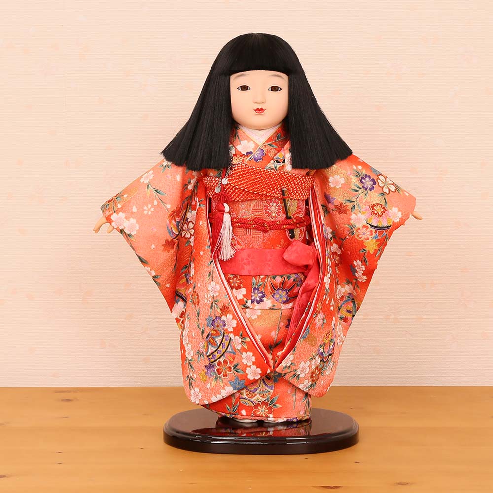 人形2体　市松人形　作家者 心温まる市松人形 染色から手がける作家が作品展 季節感あふれ色鮮やか