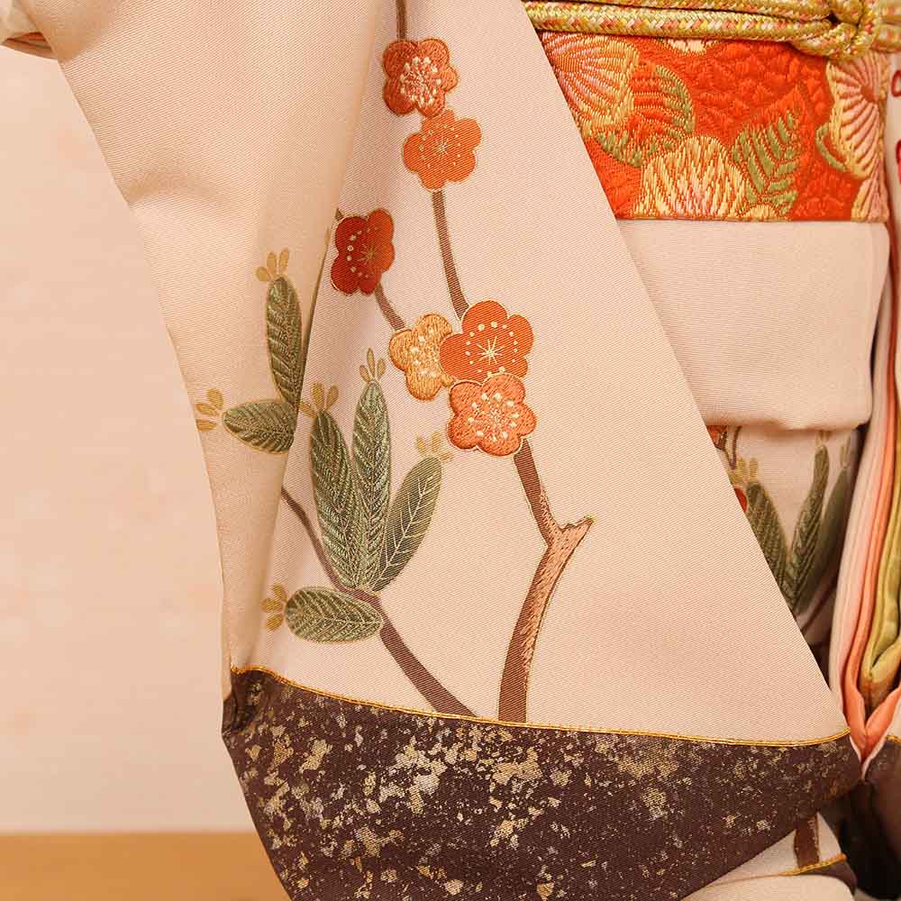 市松人形 オレンジ着物 花刺繍