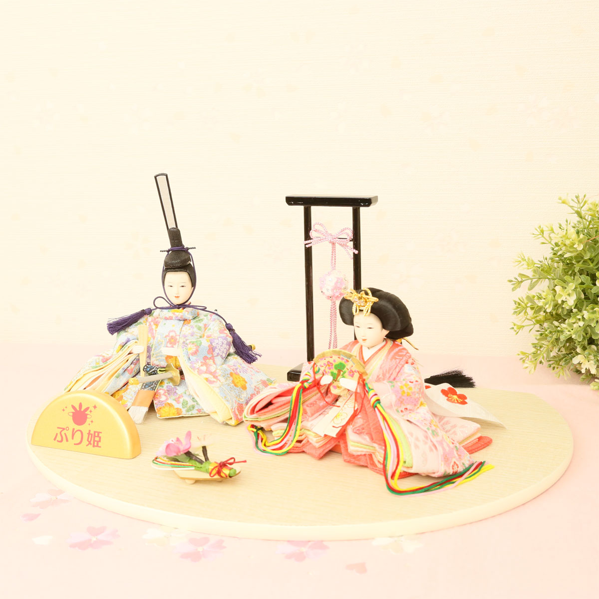 雛人形 ぷり姫 親王飾り 柳親王くす玉付き飾り お盆飾り 横幅40cm