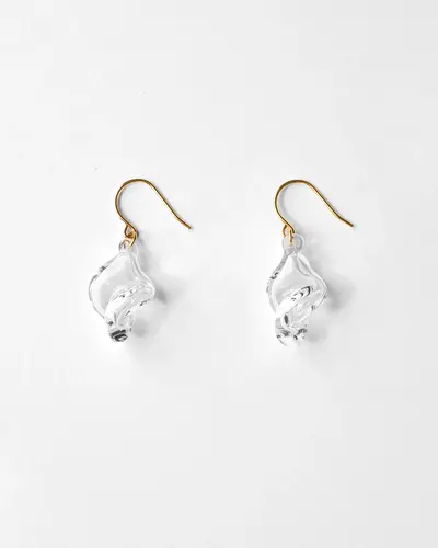 ピアス モルン