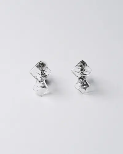 イヤリング ウスライ