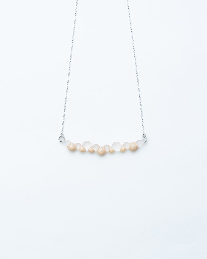 アクセサリー hananoha.nori ネックレス tawami 白漆