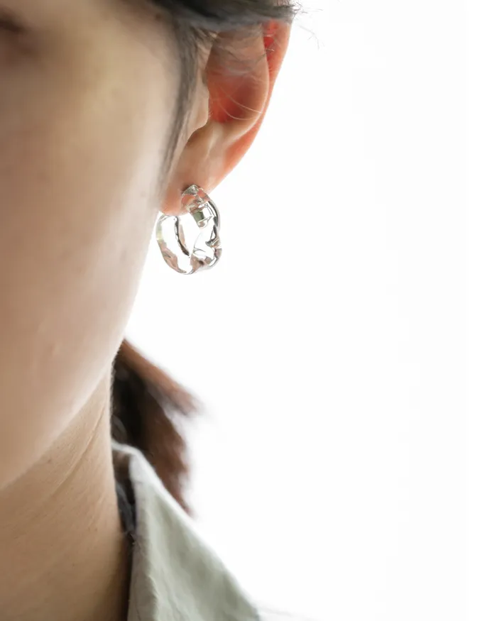 【美品】tamas　Excite　ピアス　アクセサリー アニカイネズ ANNIKA INEZ ANNIKA INEZ ピアス Heart Drop