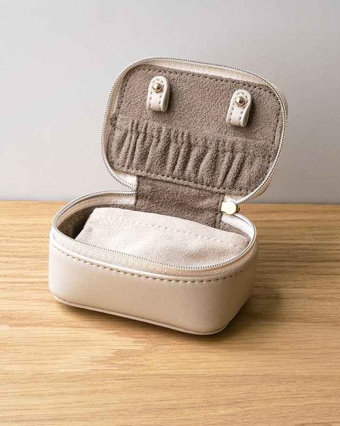 Aimer 433コラージュコラージュ アクセサリーポーチ Aimer様専用 433コラージュコラージュ アクセサリーポーチ