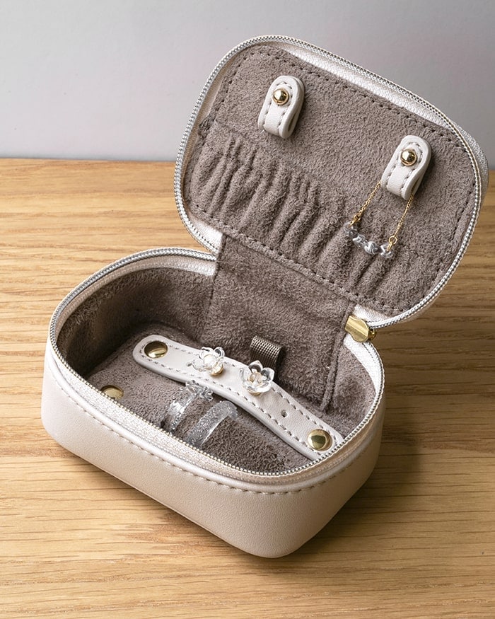 Aimer 433コラージュコラージュ アクセサリーポーチ Aimer様専用 433コラージュコラージュ アクセサリーポーチ