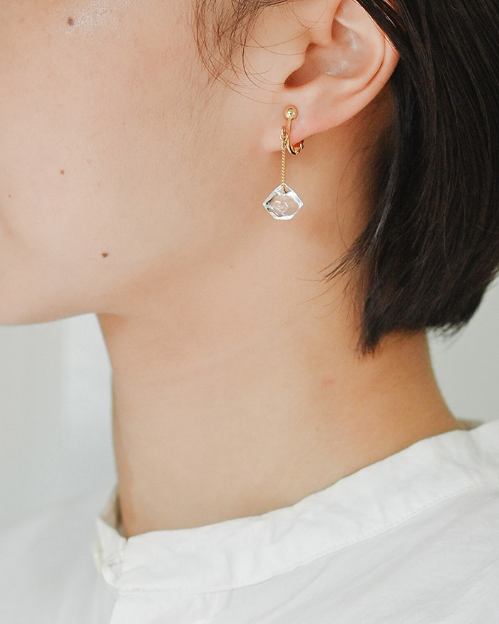 イヤリング ダイヤモンド カレット