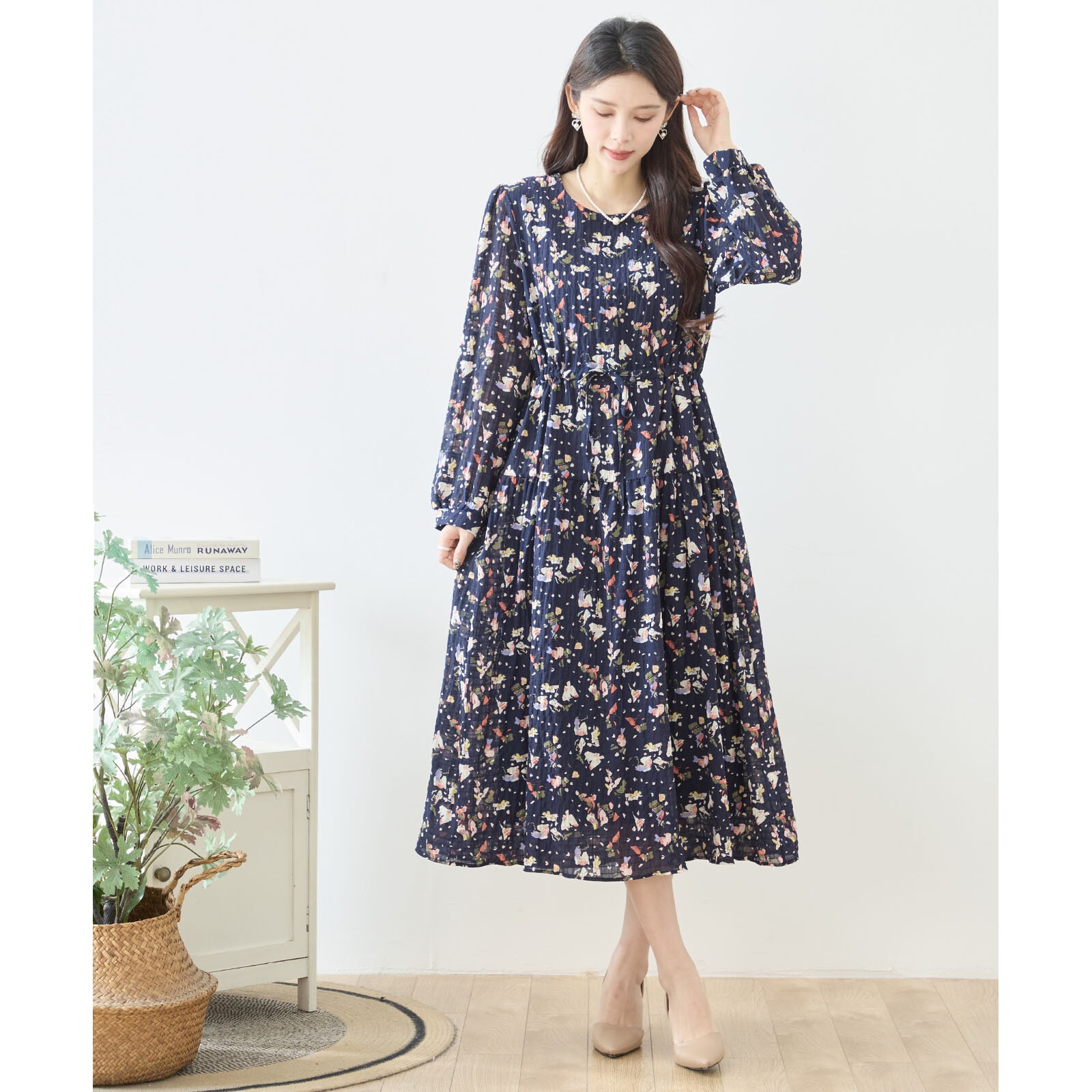 アブストラクトプリントシャーリング調ティアード長袖ワンピース