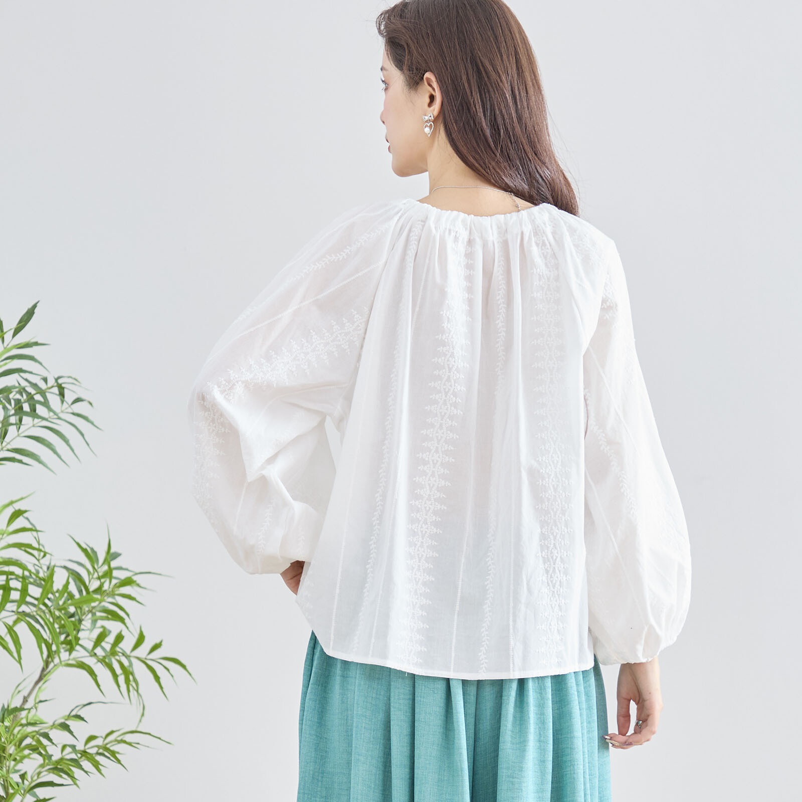 ���ȥ饤�ץ졼���ɽ��ܥ�塼��µ���åȥ�֥饦��(L~LL)