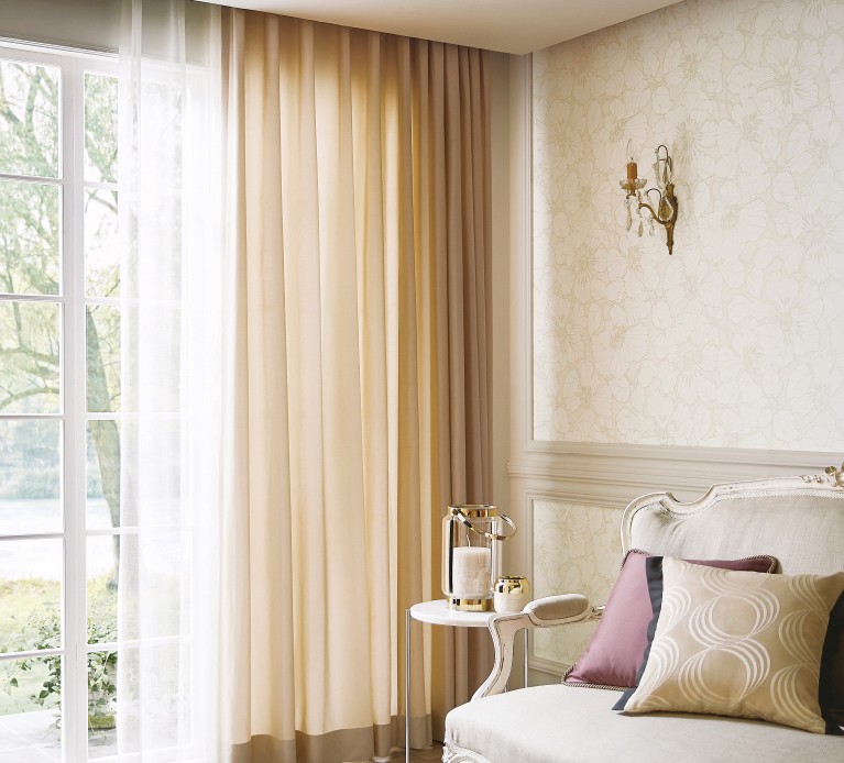 サンゲツ TH34963 パターン フラワー 【15m/30m/道具付/道具無】選択 生のり付き壁紙 FAITH フェイス 2025-2028 (旧品番:TH32929) (購入単位:セット)