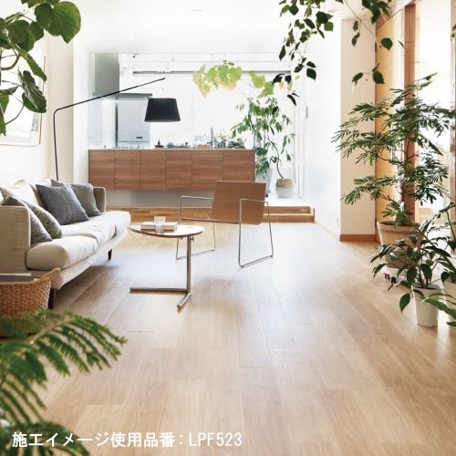 簡単リフォーム　フローリング調吸着床タイル　東リ　ピタフィー42枚セット　LPF-521　ウォールナット[21] 簡単リフォーム フローリング調吸着床タイル 東リ ピタフィー42枚