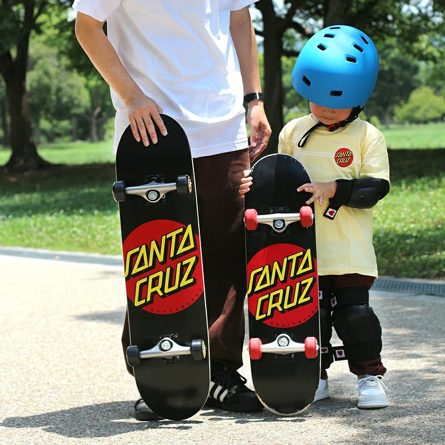 サンタクルーズ SANTA CRUZ<br>8.0in x 31.25in CLASSIC DOT SK8 COMPLETE<br>コンプリート (完成組立品) スケートボード スクリーミングハンド エントリーモデル 初心者 おすすめ 初めて スケボー ストリート sk8 skateboard【2407】