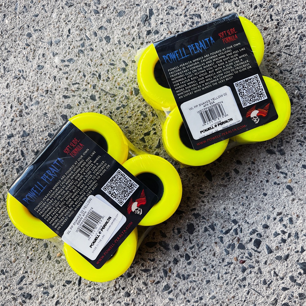 パウエル・ペラルタ POWELL PERALTA<br>69mm SNAKES YELLOW 82A WHEEL<br>ソフトウィール 4個セット ロングボード ダウンヒル オールドスクール スライド スケートボード スケボー sk8 skateboard タイヤ ローラー 車輪 静か 速い【2505】