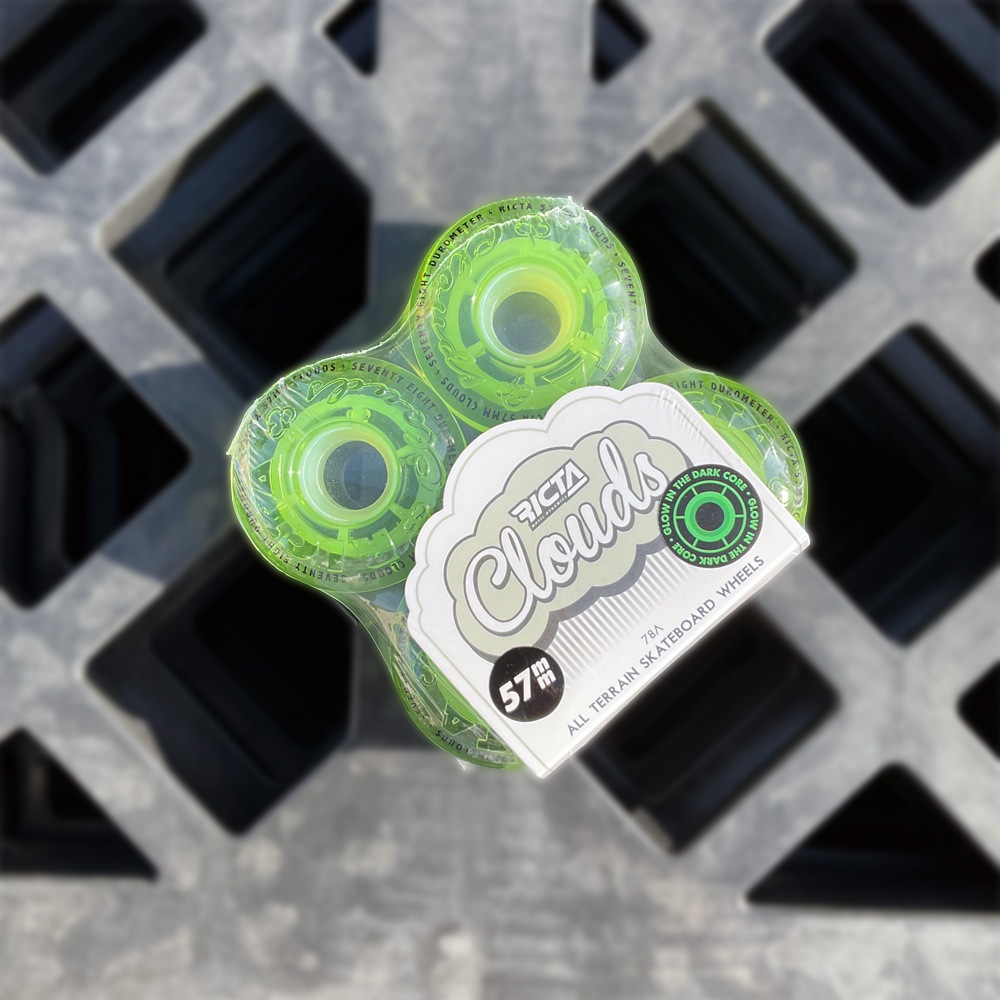 リクタ RICTA<br>57mm CLOUDS TRANSPARENT GREEN GITD 78A WHEELS<br>ソフトウィール 4個セット クラウズ クルーザー フィルマー スケートボード スケボー sk8 skateboard タイヤ ローラー 車輪 静か 速い【2507】