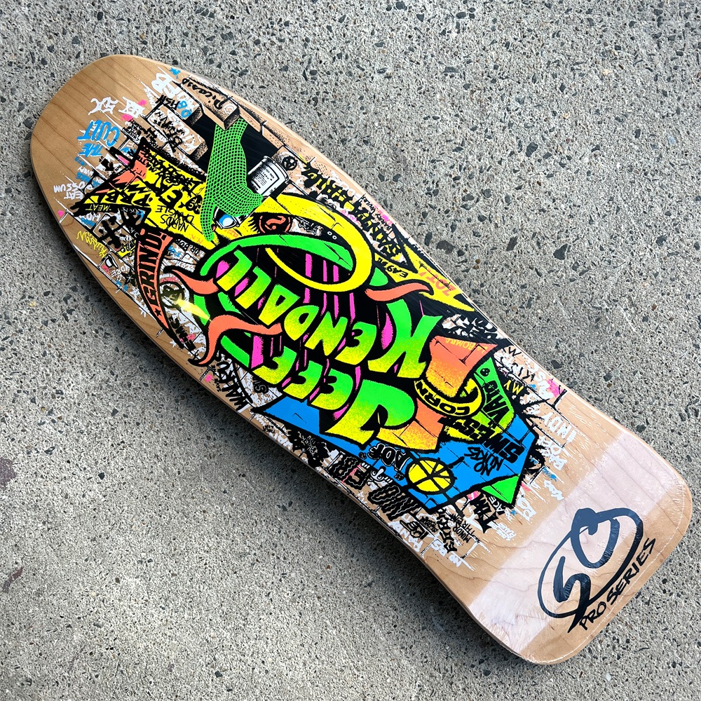 サンタクルーズ SANTA CRUZ<br>スケボー デッキ 9.69 KENDALL GRAFFITI