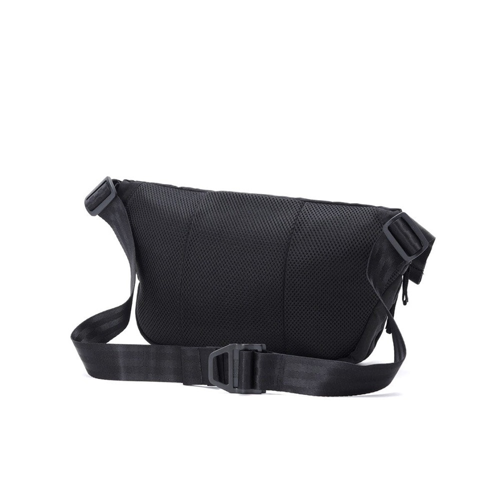 BOT FLAP SLING 5L/BLK CRKLE
