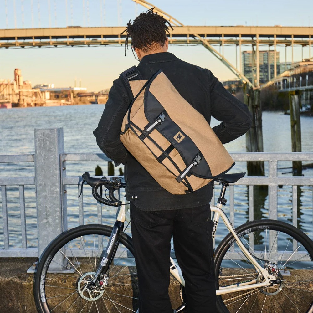 CTZ 24L MESSENGER