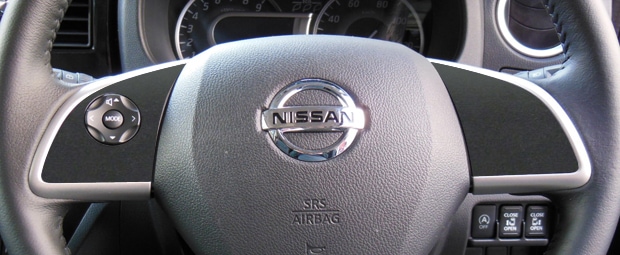 デイズルークス日産純正LEDイルミネーション スカッフプレートフロント