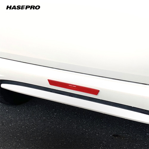 ハセプロ マジカルカーボンＮＥＯ　Ｈ型　リアセンターアクセントガーニッシュ（NRDH-1RED）