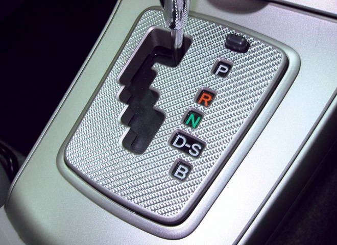 マジカルカーボン　シフトパネル　トヨタ　カローラアクシオ　NZE/ZRE140系　2006.10～2008.9（CSPT-9）