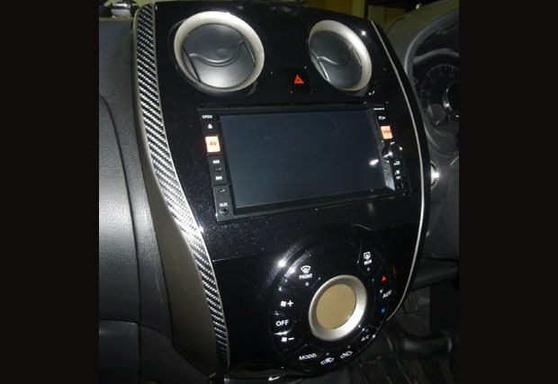 マジカルアートレザー　センターパネルガーニッシュ　日産　ノート/ノートe-POWER　E12系　2012.09～2020.11（LC-PGN1）