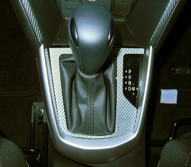 【CX-3】シフトパネル【マジカルカーボン】マツダ 傷防止 内装 引っかき傷 防止 保護 ハセプロ CSPMA-12