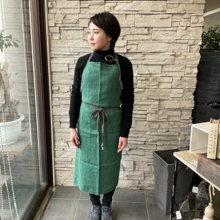 フォレストグリーン