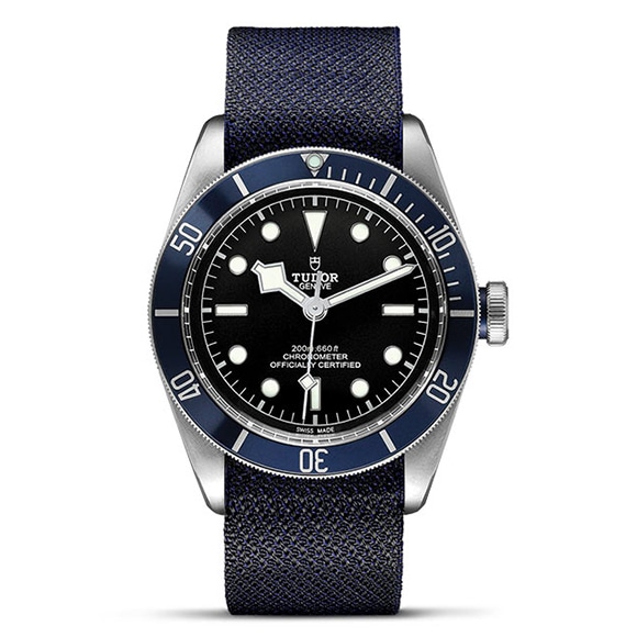 TUDOR 塼 BLACK BAY