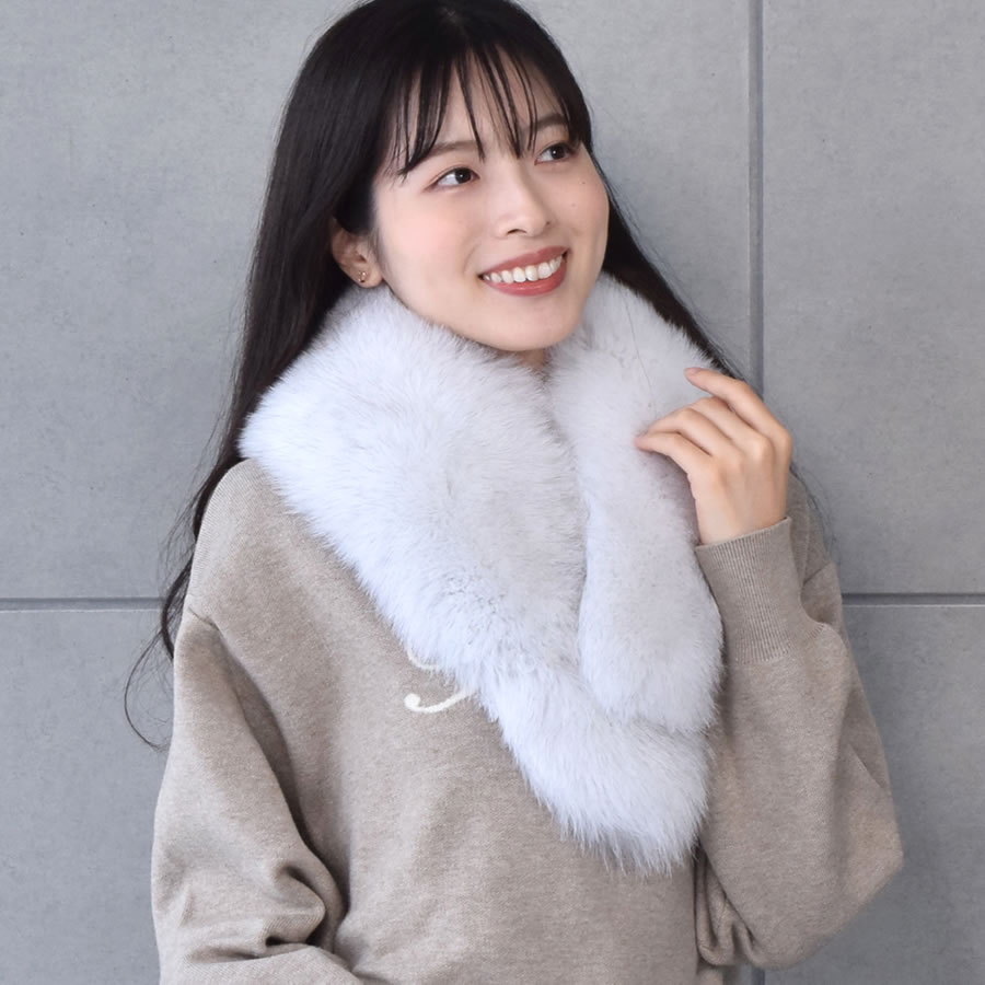日本製 SAGA フォックス ファー マフラー レディース 毛皮 ファー SAGA FUR ブルーフォックス リアルファー ladies プレゼント ギフト 冬 ファーマフラー ファー小物マフラー リアルファー ミセス ファッション(f3011)