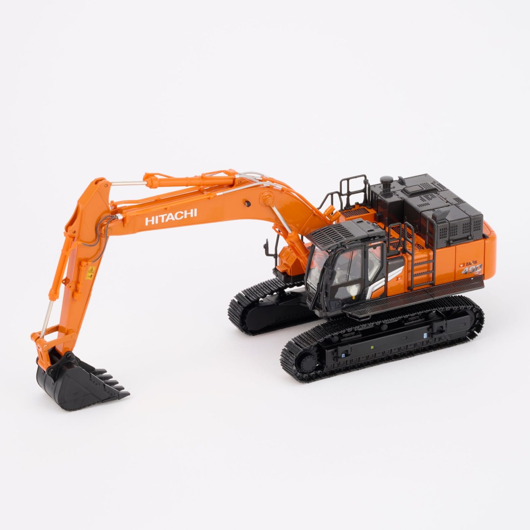 17機　模型 Amazon | HITACHI 1/50 完成品 for Hitachi ZAXIS Zx200-5a