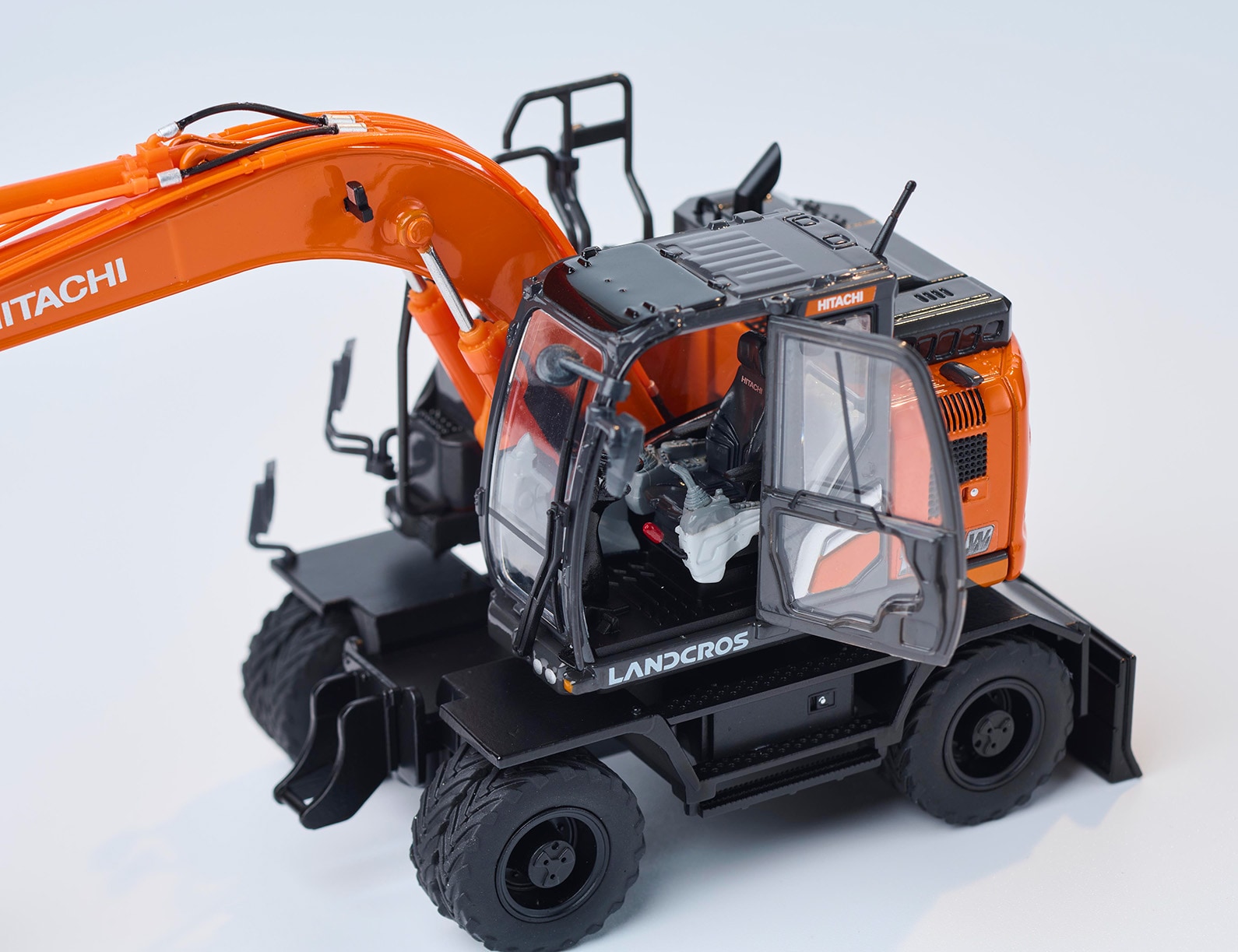 数量限定】ZX125W-7 | SCALE MODEL | 日立建機日本オンラインストア
