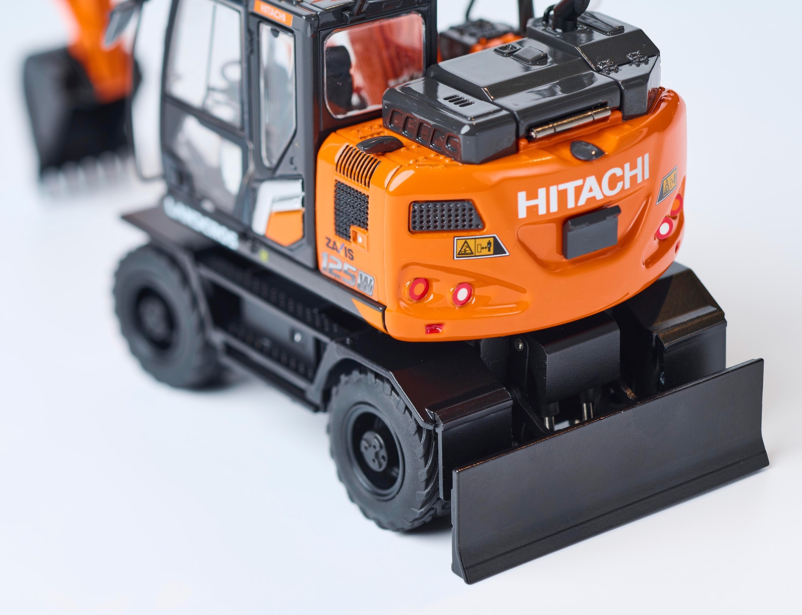 数量限定】ZX125W-7 | SCALE MODEL | 日立建機日本オンラインストア