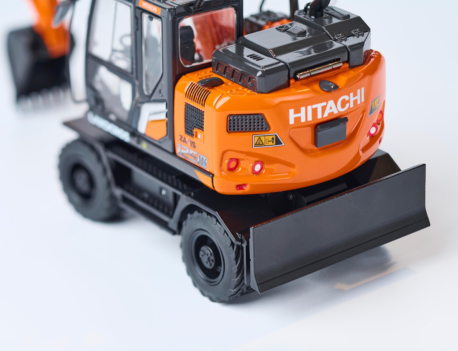 数量限定】ZX125W-7 | SCALE MODEL | 日立建機日本オンラインストア