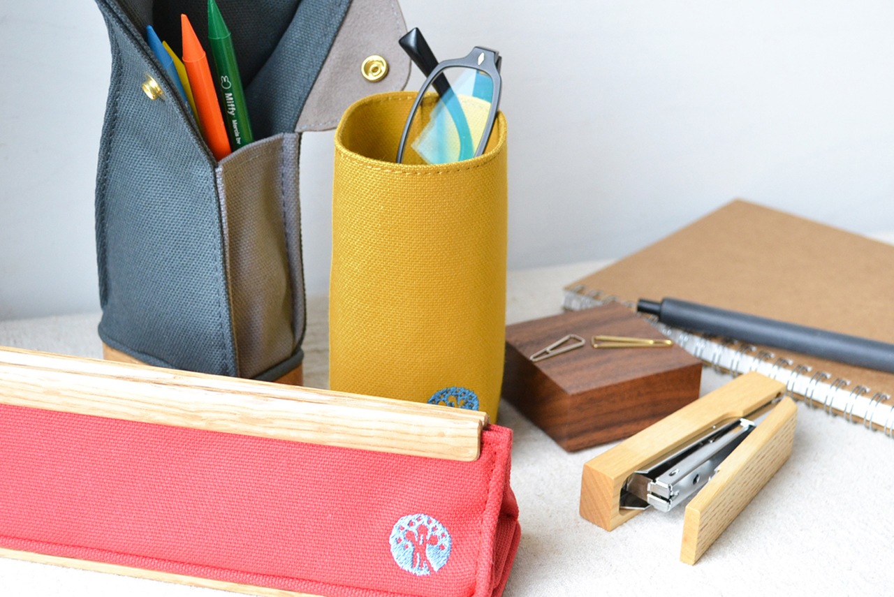 坂本正成|ペンスタンド マスタード